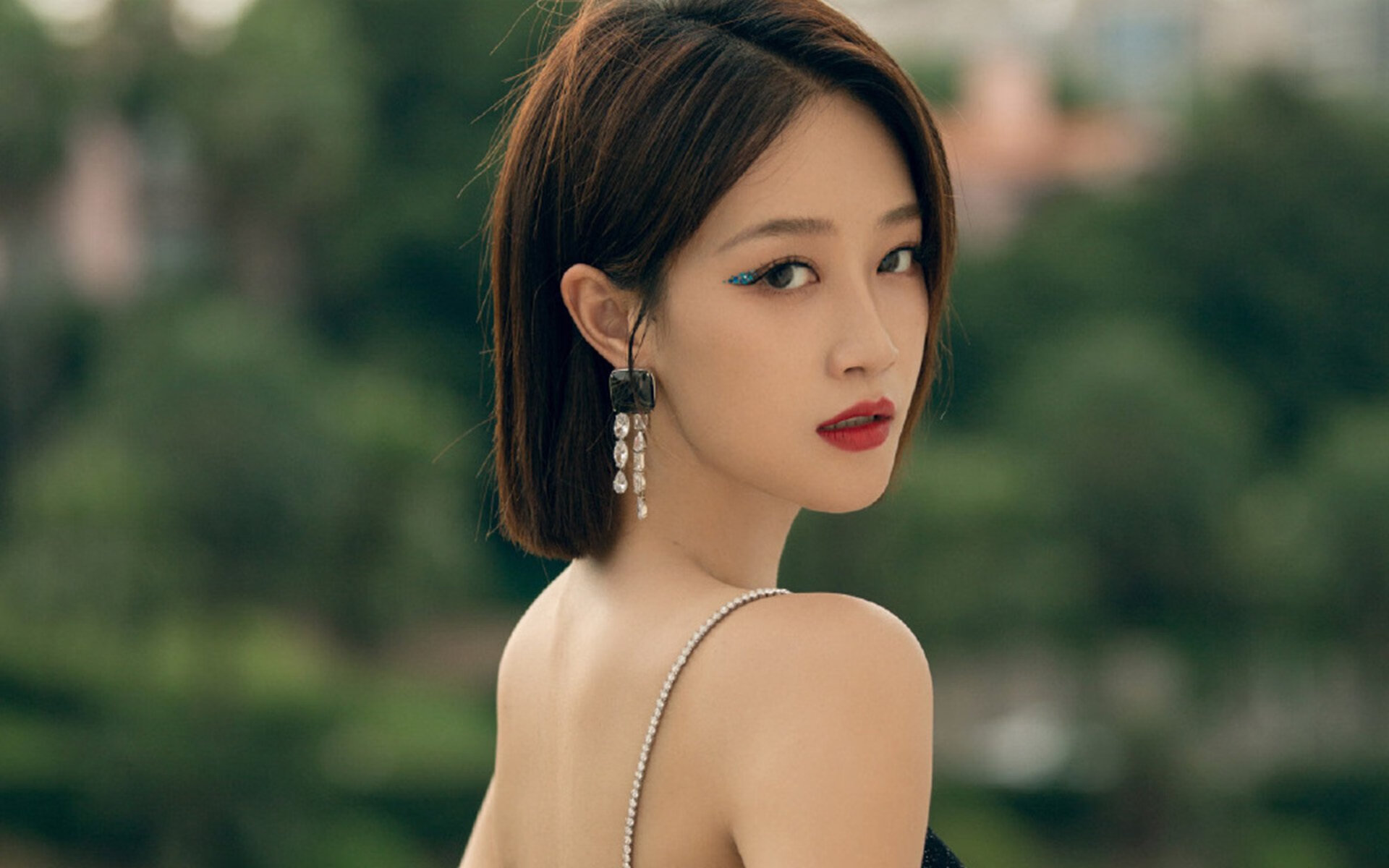 红牛内战,当同门相残演变为宇宙级教学赛