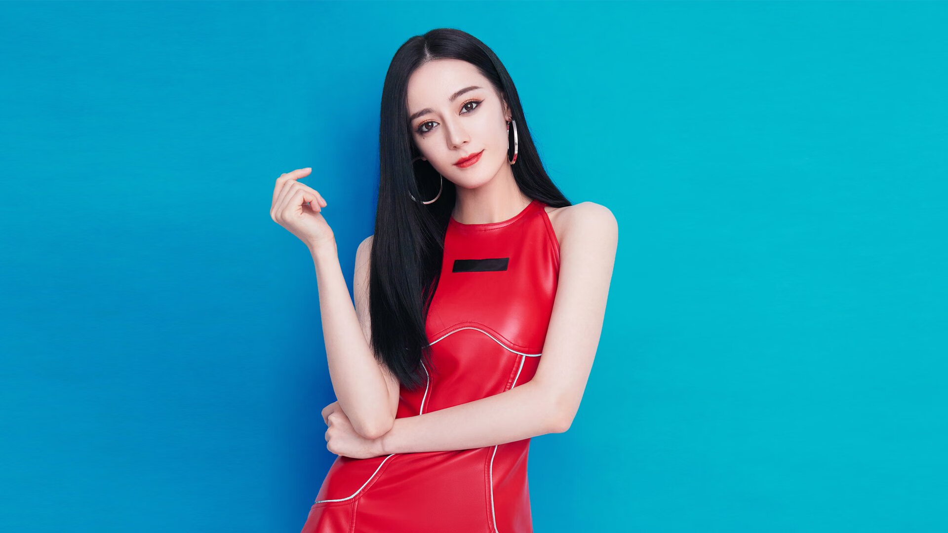 赛场惊雷，索伯车队的幕后变革如何终结阿斯顿马丁的幻想，并见证佩雷兹的双重纪录之夜