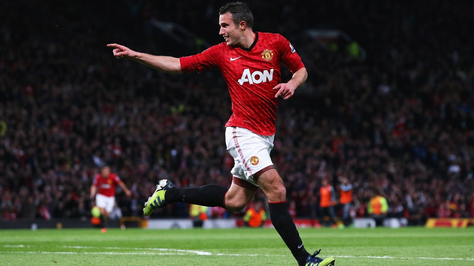 上帝今夜穿着77号球衣，格纳布里的外科手术刀，肢解了巴萨巨人