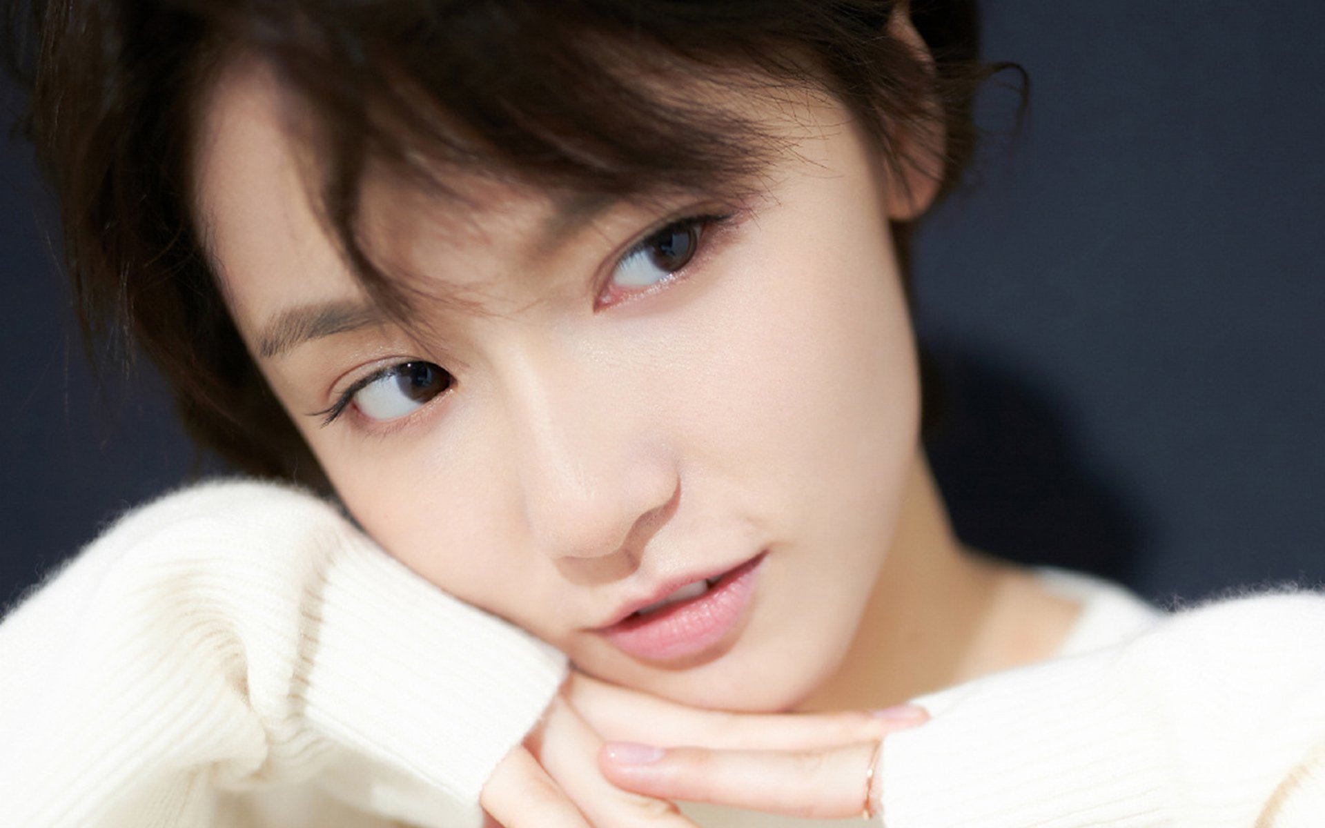 跨时空的极速与绿茵，当F1巴林揭幕战遇上佛罗伦萨的洪都拉斯旋风